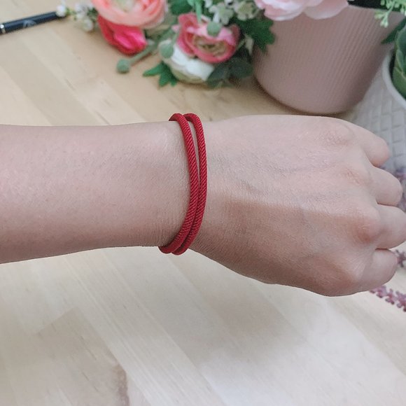 3ml Lucky Wine Red String Bracelets Adjustable - Picture 2 of 8